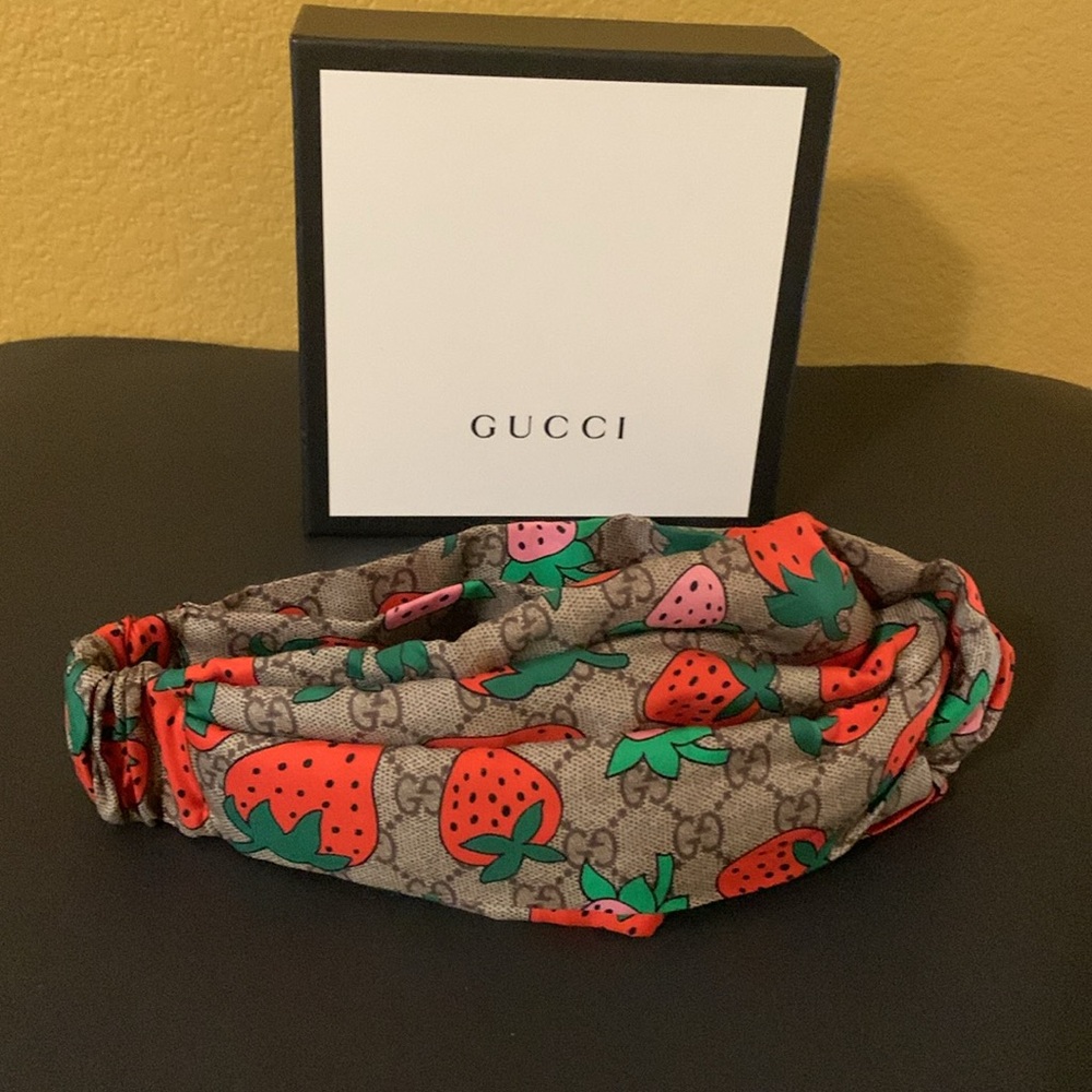 Gucci - Picture 2 of 7